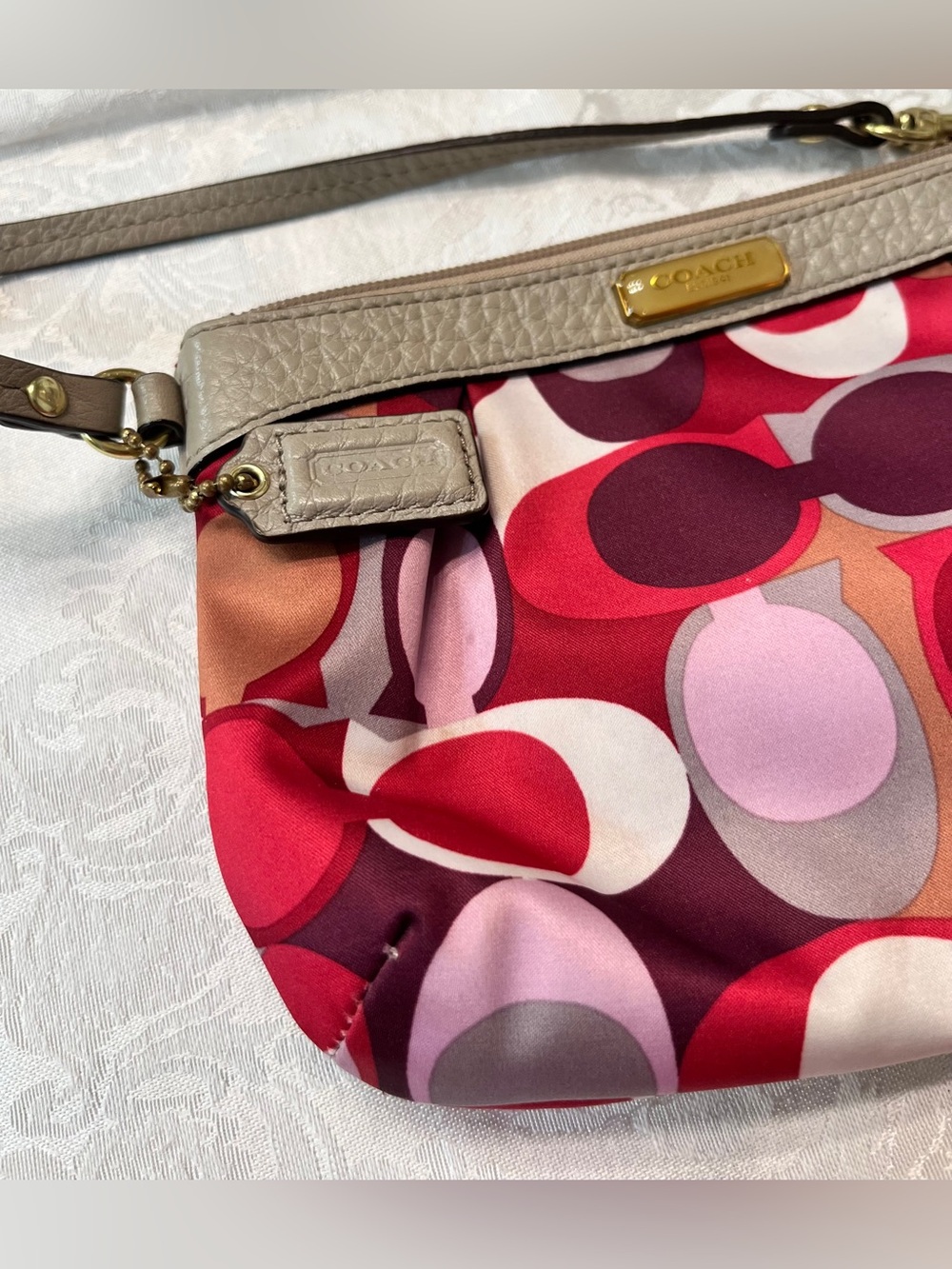 Coach Y2K Ashley Scarf Op Art Signature Wristlet with Leather Trim and Hangtag - Picture 3 of 7